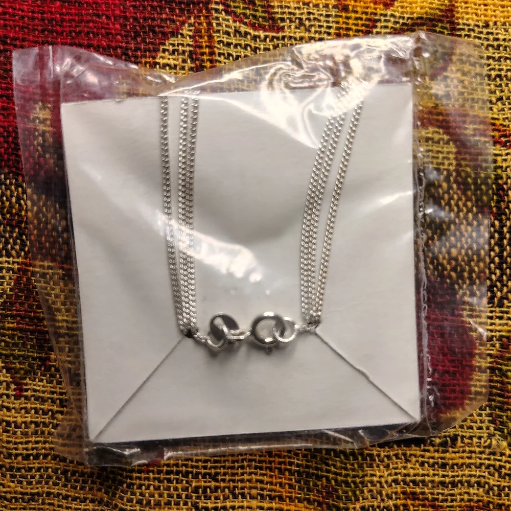 Avon 2005 Sterling Silver Open Work Lapis Blue Necklace NIB NOS - Picture 8 of 12